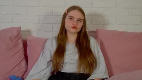 Snapshot of annetbennette chatting on 07/18/26, 04:38 AnnetBennette online show from 07/18/26, 04:38