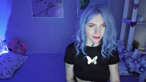 Snapshot of annetenet chatting on 12/19/24, 07:07 Annet online show from 12/19/24, 07:07