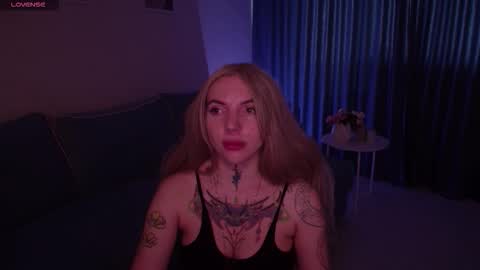 Snapshot of annetenet chatting on 09/26/25, 07:01 Annet online show from 09/26/25, 07:01