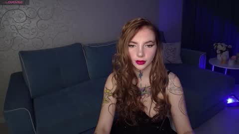 Snapshot of annetenet chatting on 12/05/25, 09:18 Annet online show from 12/05/25, 09:18