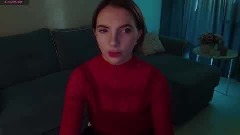 Snapshot of annetenet chatting on 12/15/25, 07:12 Annet online show from 12/15/25, 07:12