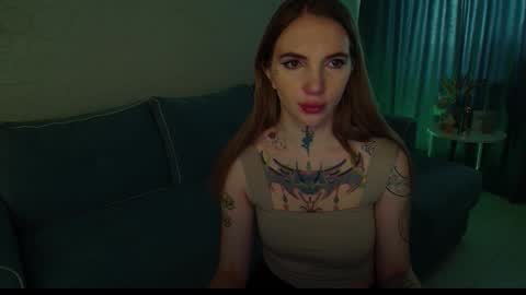 Snapshot of annetenet chatting on 02/19/26, 08:10 Annet online show from 02/19/26, 08:10