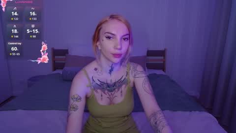 Snapshot of annetenet chatting on 05/06/26, 05:25 Annet online show from 05/06/26, 05:25