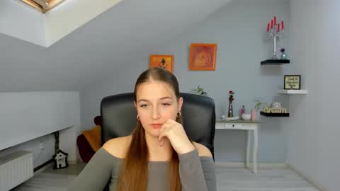 annewilsonn online show from 11/06/25, 11:55