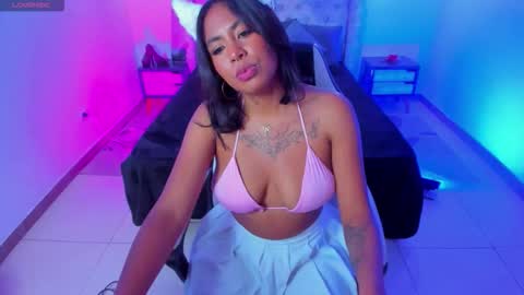 anni online show from 12/19/25, 02:29