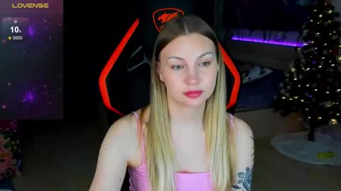 Snapshot of annie69kiss chatting on 02/03/26, 11:43 Annie online show from 02/03/26, 11:43