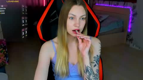 Annie online show from 05/10/26, 04:06