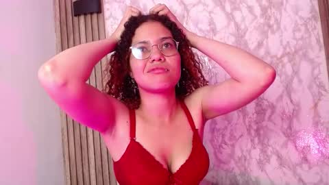 Snapshot of annie_chers chatting on 11/18/25, 04:17 annie_chers online show from 11/18/25, 04:17