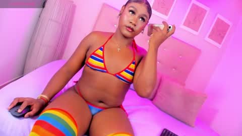 annie_dolce_ online show from 06/22/26, 05:21