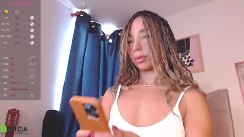 Annie online show from 10/21/25, 01:56