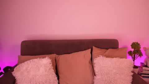 Snapshot of annie_evans24 chatting on 12/06/24, 02:57 Annie Evans online show from 12/06/24, 02:57