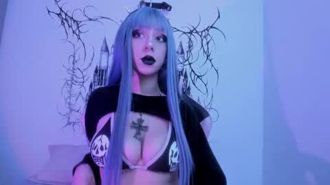 Snapshot of annie_gr chatting on 02/28/25, 10:28 annie online show from 02/28/25, 10:28