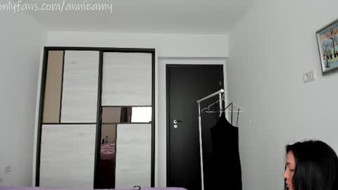 Annie online show from 06/12/26, 12:37