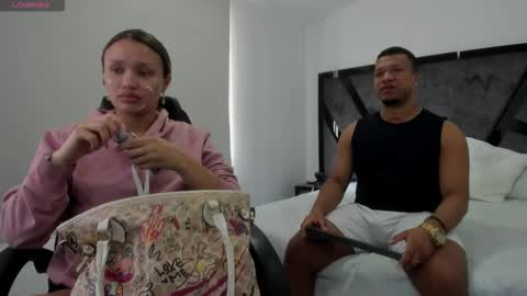 Annie and Stefan online show from 11/16/25, 03:28