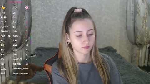 Snapshot of annieee_smith chatting on 12/21/25, 04:47 annieee_smith online show from 12/21/25, 04:47