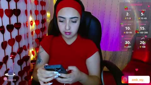 Snapshot of anniehh_ chatting on 03/01/25, 01:43 Annie Independent model Hello all offline tokens are appreciated thank you for your support.33 online show from 03/01/25, 01:43