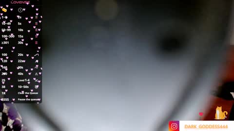 Snapshot of anniehh_ chatting on 09/25/25, 02:37 Annie Independent model Hello all offline tokens are appreciated thank you for your support.33 online show from 09/25/25, 02:37
