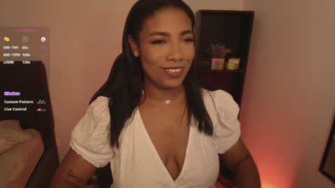 Snapshot of anniejasmin_ chatting on 12/20/24, 04:53 A N N I E online show from 12/20/24, 04:53