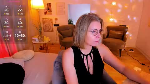 Snapshot of annielight chatting on 03/03/26, 06:08 Annie online show from 03/03/26, 06:08