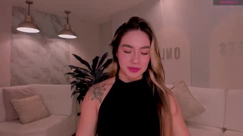 Annie Monroe online show from 11/12/25, 11:54