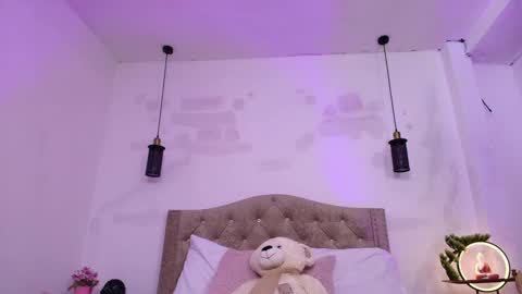 Annie online show from 03/07/25, 04:11