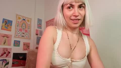 Snapshot of annietinky chatting on 05/06/26, 01:25 annietinky online show from 05/06/26, 01:25