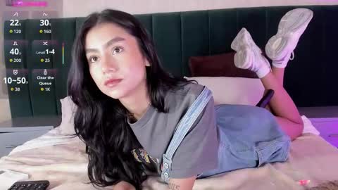 ANNIE  online show from 11/09/25, 08:29