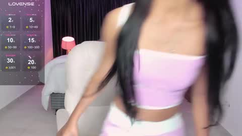 Snapshot of anniiee_smith chatting on 03/08/25, 11:05 Anniiee online show from 03/08/25, 11:05