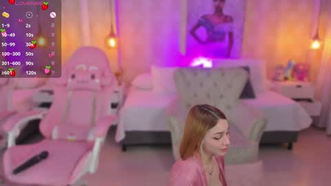 Snapshot of anniita_ chatting on 12/20/24, 06:50 VIVIANNA online show from 12/20/24, 06:50