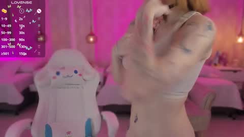 VIVIANNA online show from 02/20/25, 10:05