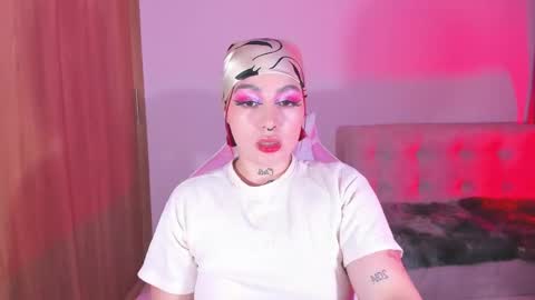 Snapshot of annika_03 chatting on 02/19/25, 01:18 Gise. online show from 02/19/25, 01:18