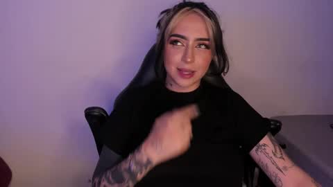 Annika online show from 11/08/25, 10:19