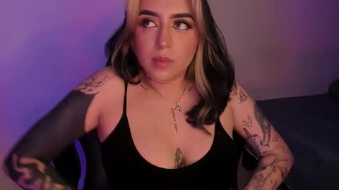 Annika online show from 11/21/25, 04:44