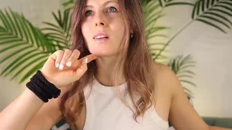 Snapshot of annittastar chatting on 01/09/26, 03:20 annittastar online show from 01/09/26, 03:20