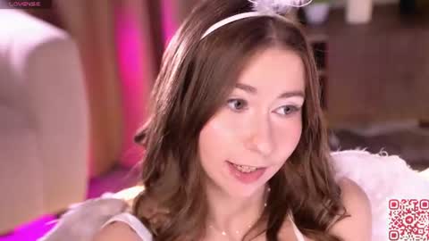Annuetta online show from 06/20/26, 08:06