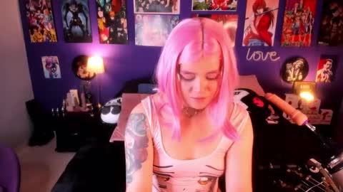 Snapshot of anny_cross chatting on 01/29/25, 04:58 Paty online show from 01/29/25, 04:58