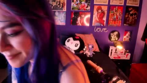 Snapshot of anny_cross chatting on 02/13/25, 04:54 Paty online show from 02/13/25, 04:54