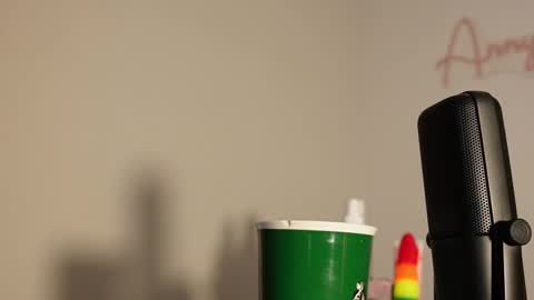 Snapshot of anny_dee chatting on 02/17/25, 07:15 Anny online show from 02/17/25, 07:15