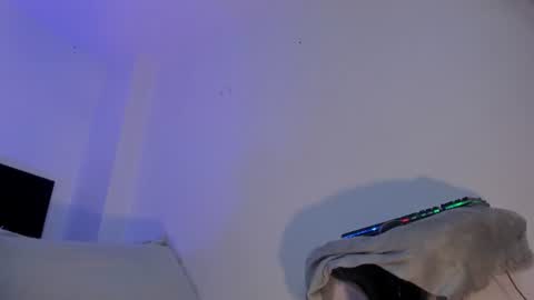 Hello  Open Pvt  Moans from lovense  Tell me  Fav 14 34 69  Especial level 34 online show from 06/17/26, 08:54