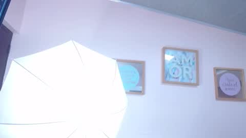 Snapshot of anny_louis chatting on 02/05/25, 02:19 ANNY LOUIS online show from 02/05/25, 02:19