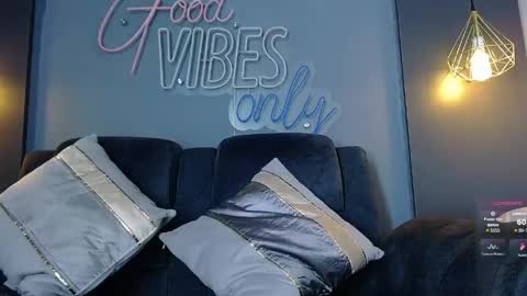 anny_loves online show from 04/30/26, 04:35