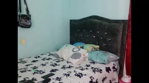 anny_lucia21 online show from 04/21/26, 07:06