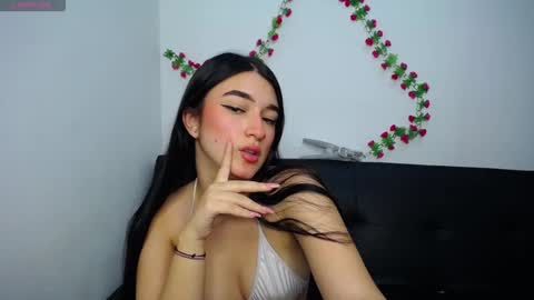 Snapshot of anny_naf chatting on 03/27/26, 07:46 Anny online show from 03/27/26, 07:46