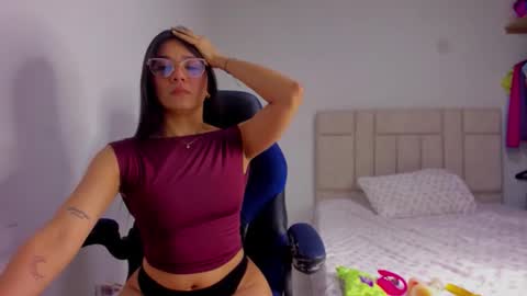 Snapshot of anny_vittar chatting on 03/23/26, 06:06 Valeria online show from 03/23/26, 06:06