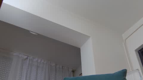 Snapshot of annyarose chatting on 02/05/25, 11:44 Anna online show from 02/05/25, 11:44