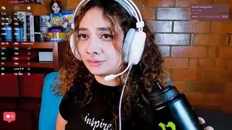 Anny  IG online show from 10/10/25, 11:04