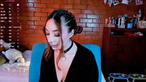Anny  IG online show from 05/01/26, 09:41