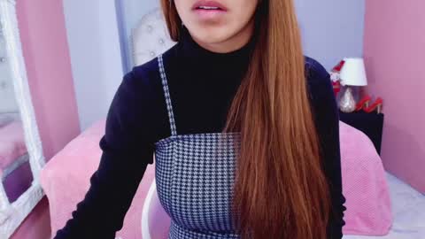 Snapshot of annyxhot chatting on 01/22/25, 11:34 AnnyXhot online show from 01/22/25, 11:34