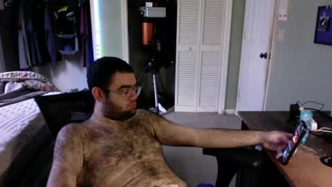 Snapshot of anonman12 chatting on 10/13/25, 07:47 anonman12 online show from 10/13/25, 07:47