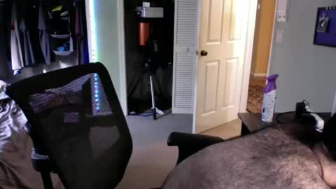 Snapshot of anonman12 chatting on 10/28/25, 08:55 anonman12 online show from 10/28/25, 08:55